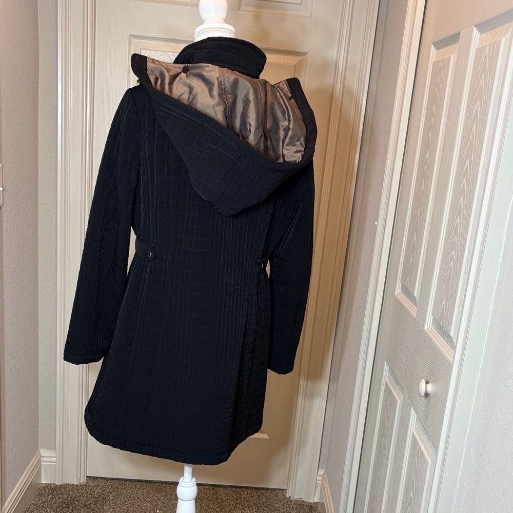Gallery New York Women's Black Quilted Hooded Coat Pre-loved Size L - Picture 5 of 12